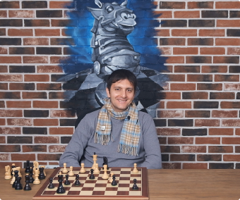 GM Barış Esen satrançtaki küçük avantajların nasıl kazanca dönüştürülebileceğini anlatıyor!